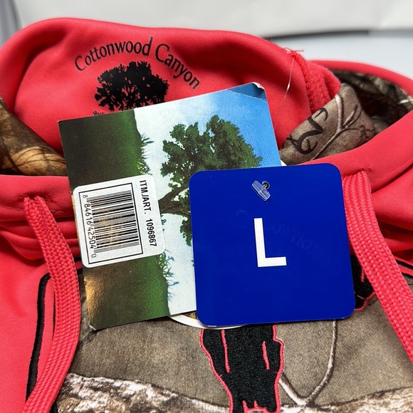 Cottonwood Canyon womens large pink camouflage Realtree sweatshirt new with tags - Picture 3 of 6